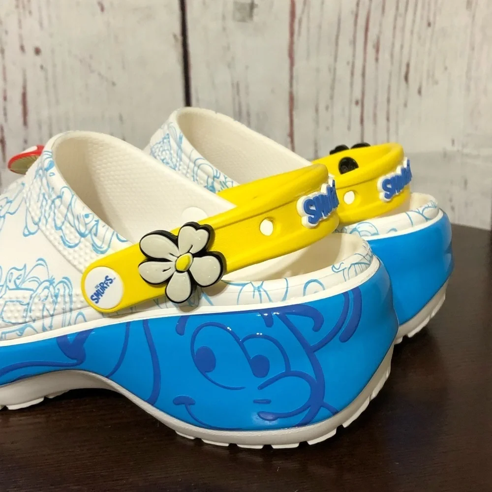 CROCS X SMURFS SMURFETTE super cute clog with jibbitz size 7 nwt - Picture 13 of 13